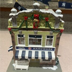 Hawthorne Yankee Village Christmas Village Hardware Store